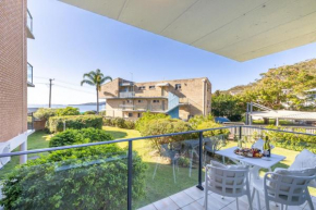 Bella Vista, 8-19 Shoal Bay Rd - views, air con and Wi-Fi